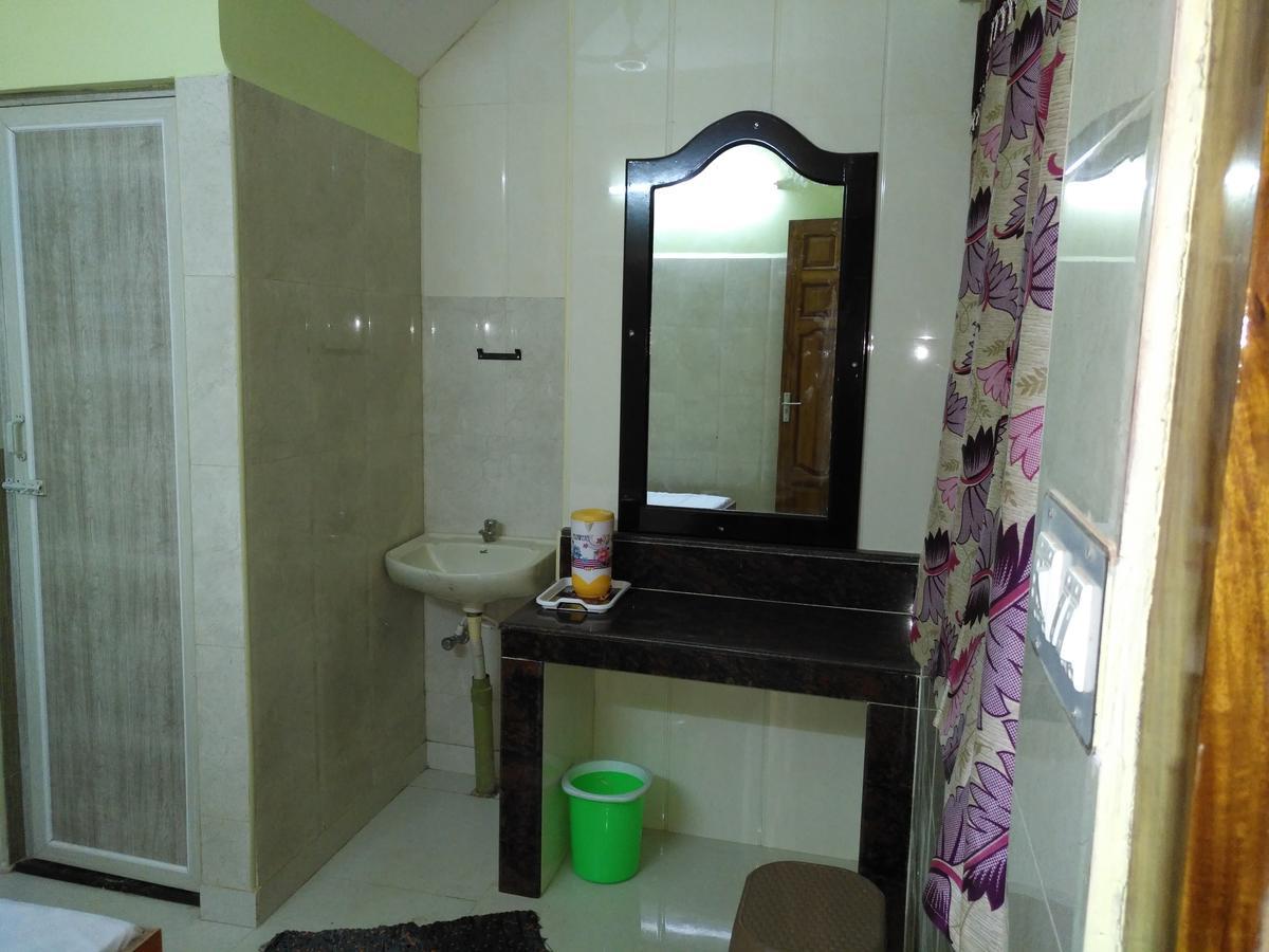 Rehoboth Home Stay Kanyakumari Exteriör bild