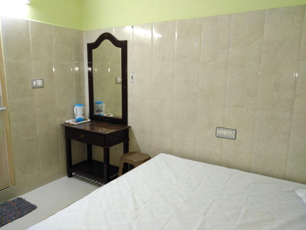 Rehoboth Home Stay Kanyakumari Exteriör bild