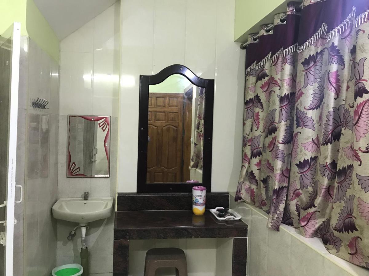 Rehoboth Home Stay Kanyakumari Exteriör bild